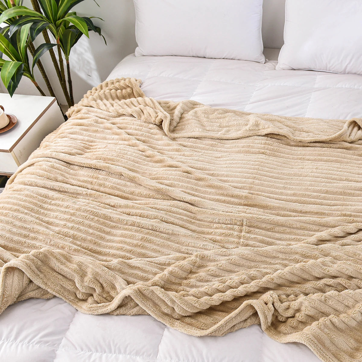 1Pc Solid Color Flannel Blanket Soft Warm Throw Blankets for Couch Sofa Office Bed Camping Travel Multi-Purpose Gift Blanket