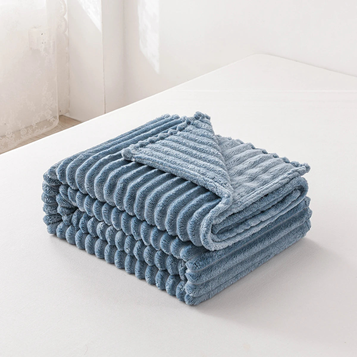 1Pc Solid Color Flannel Blanket Soft Warm Throw Blankets for Couch Sofa Office Bed Camping Travel Multi-Purpose Gift Blanket
